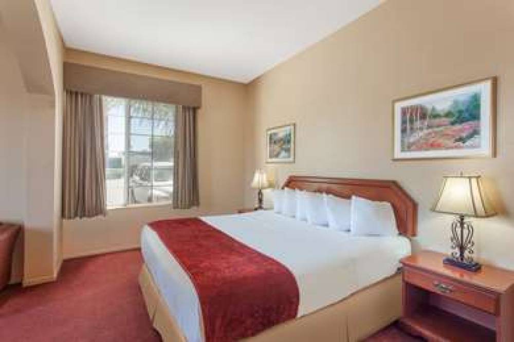 Ramada By Wyndham Fresno Northwest 6