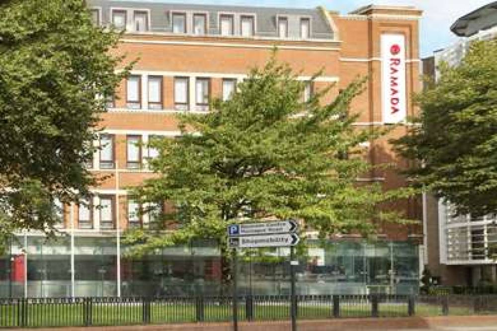 Ramada By Wyndham Hounslow Heathr