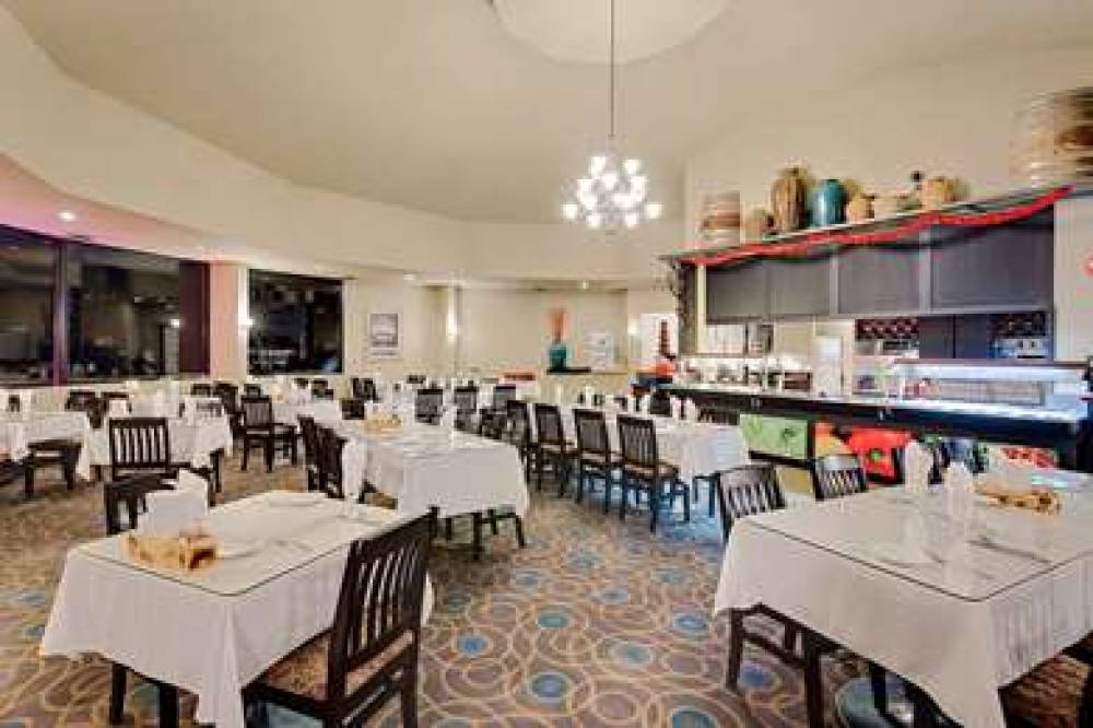 Ramada By Wyndham Kamloops 6