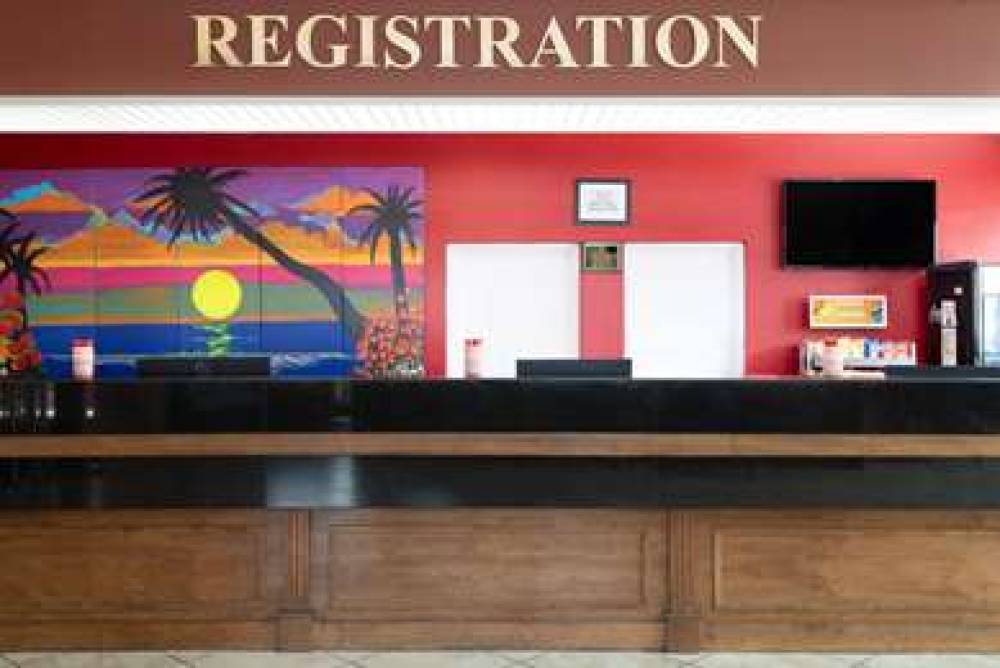 Ramada By Wyndham Kissimmee Gateway 10