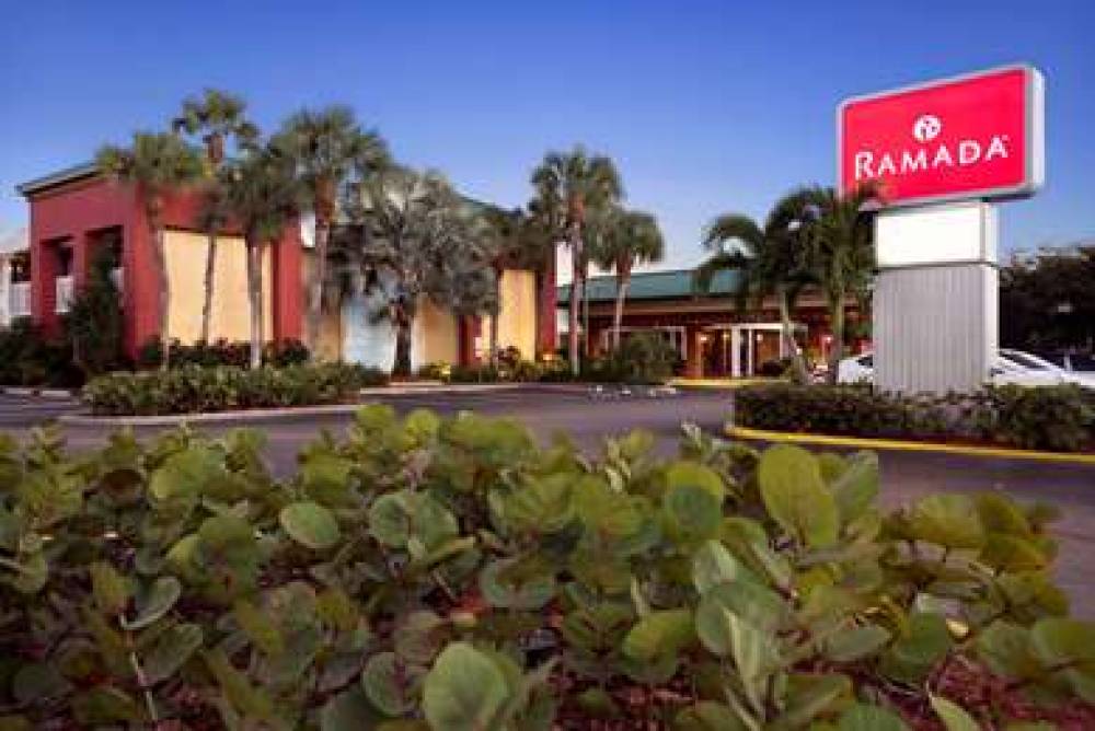 Ramada By Wyndham Naples 1