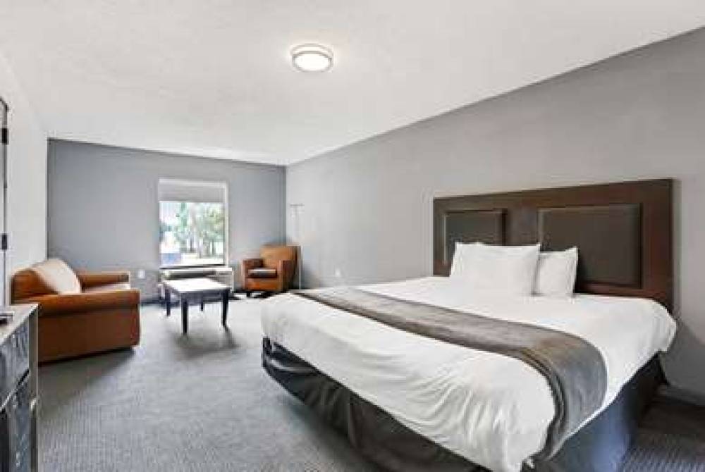 RAMADA BY WYNDHAM NEW ORLEANS 5