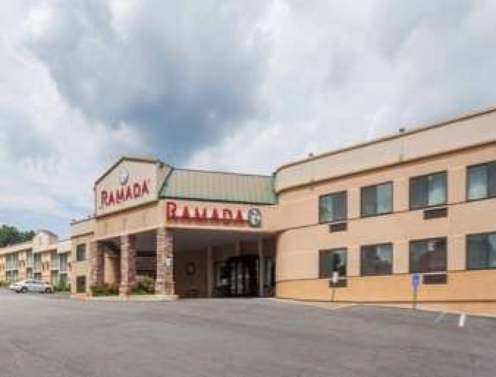 Ramada By Wyndham Newburgh/West Point 1