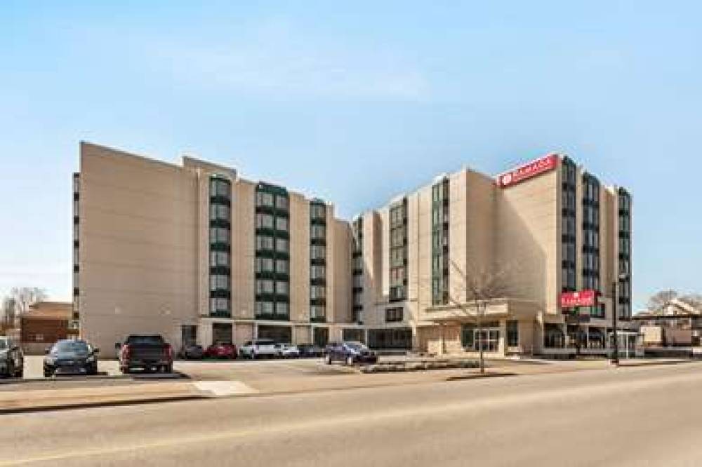 RAMADA BY WYNDHAM, NIAGARA FALLS NE 3