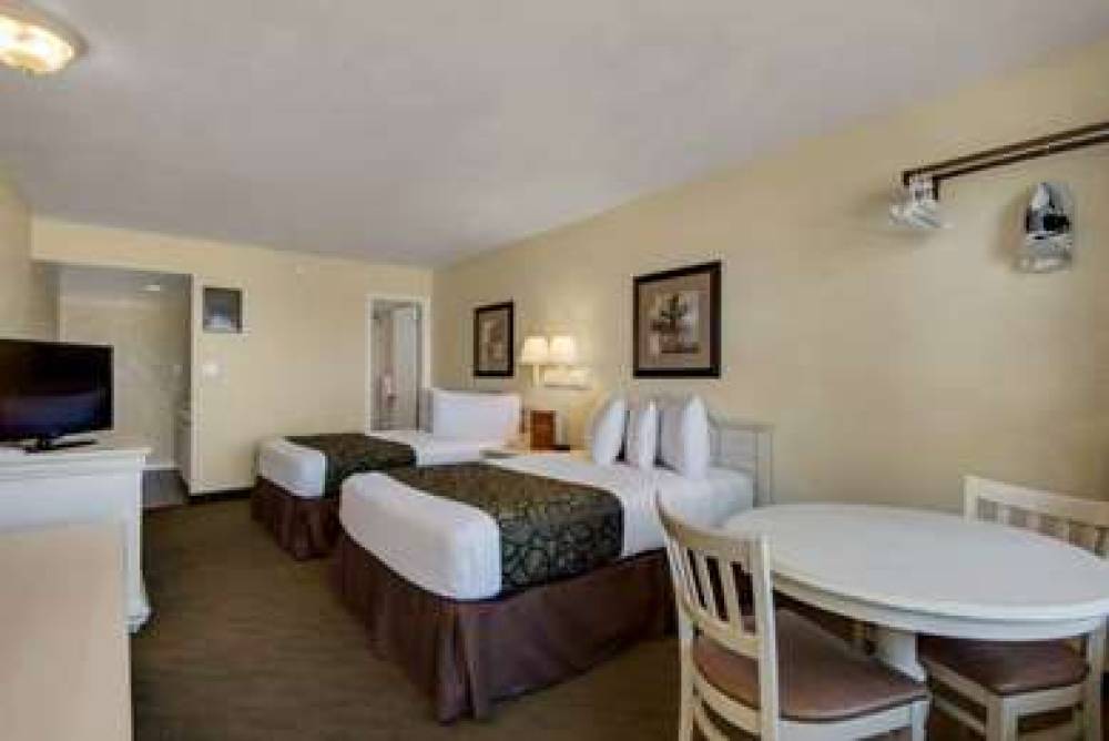 RAMADA BY WYNDHAM PANAMA CITY BEACH 7