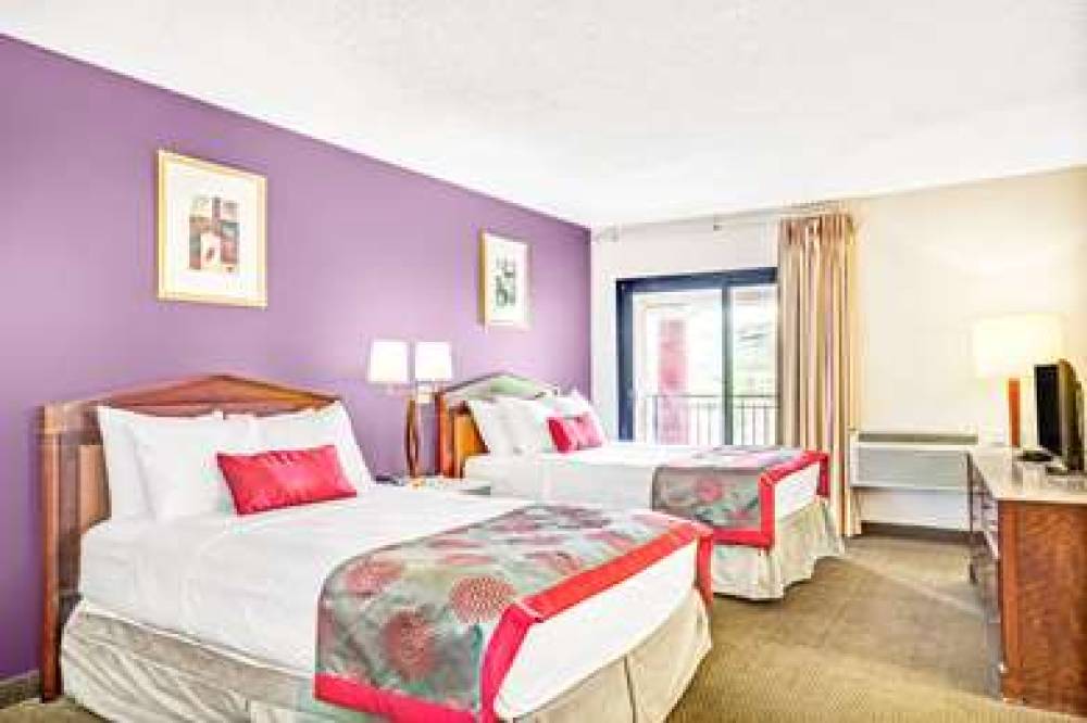 RAMADA BY WYNDHAM ROCKAWAY 5