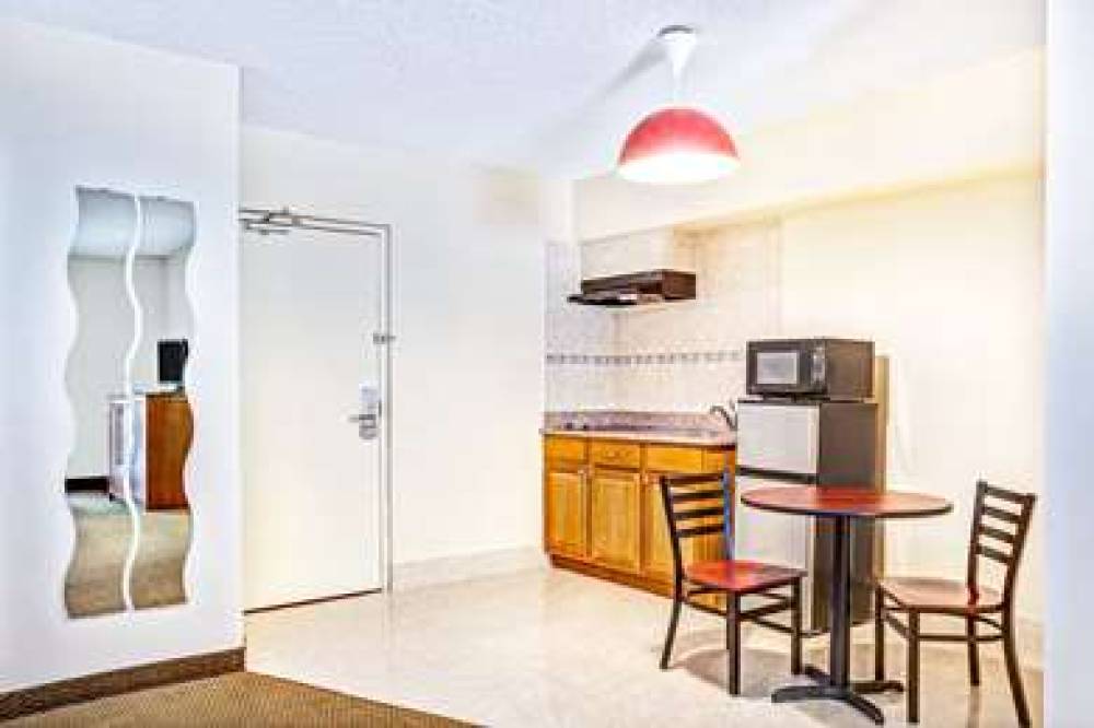 RAMADA BY WYNDHAM ROCKAWAY 10