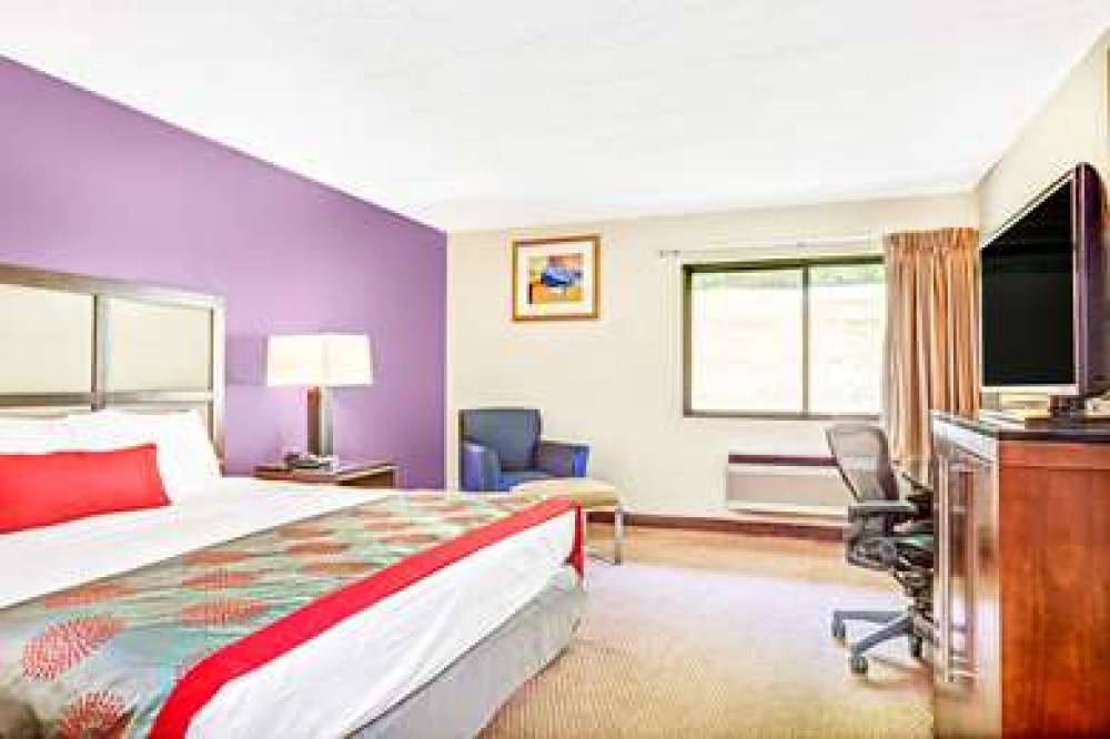 RAMADA BY WYNDHAM ROCKAWAY 6