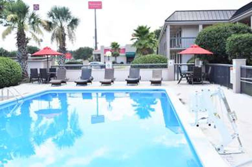 RAMADA BY WYNDHAM SAVANNAH GATEWAY 3