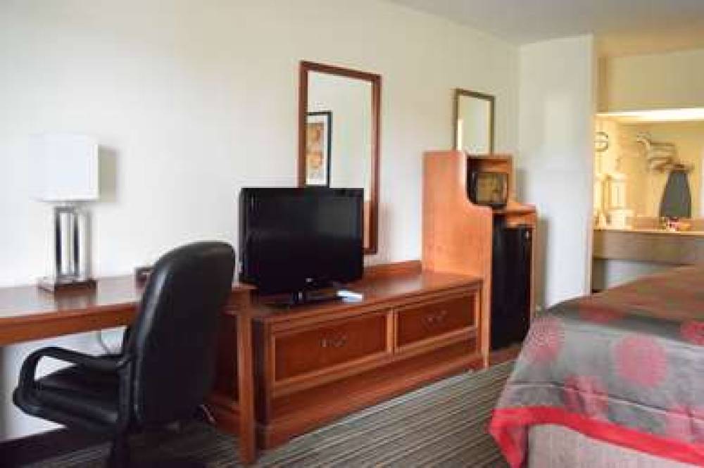 RAMADA BY WYNDHAM SAVANNAH GATEWAY 9