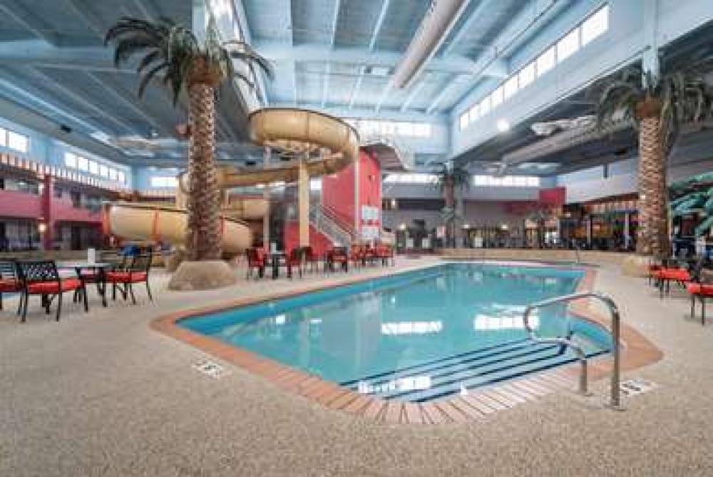 Ramada By Wyndham Sioux Falls Airport-Waterpark & Event Ctr 9