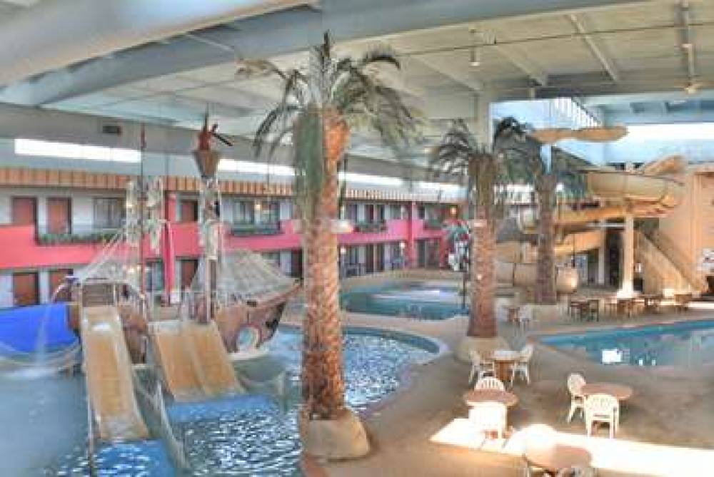 Ramada By Wyndham Sioux Falls Airport-Waterpark & Event Ctr 8