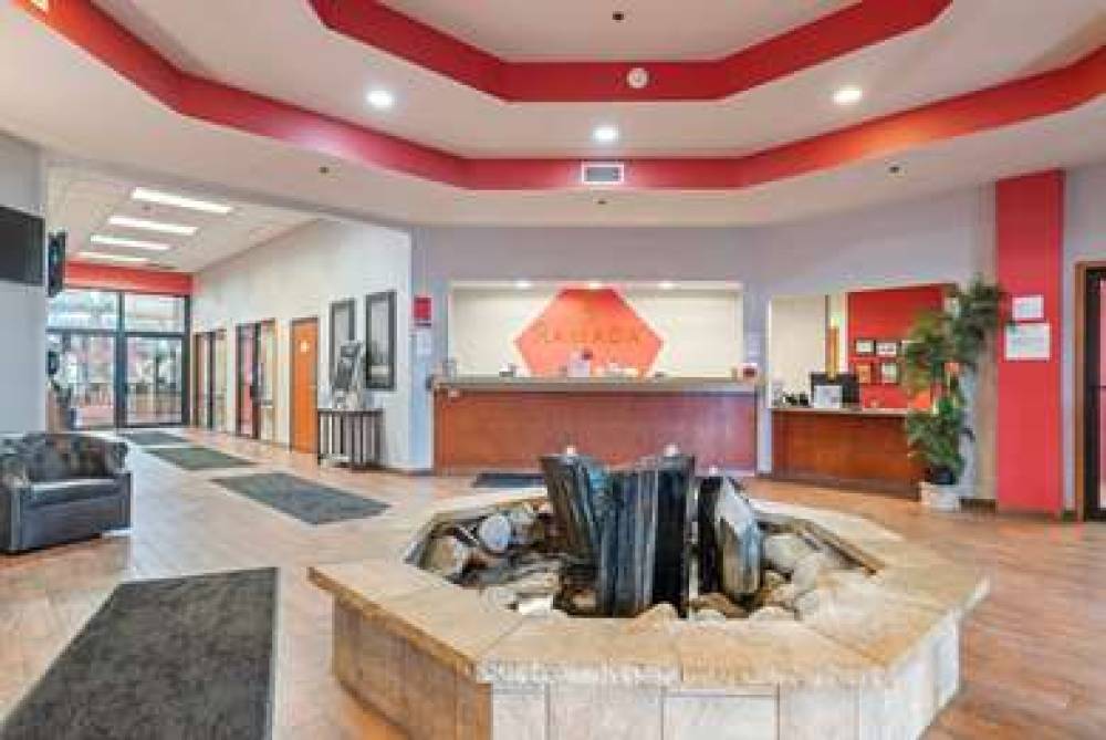 Ramada By Wyndham Sioux Falls Airport-Waterpark & Event Ctr 4