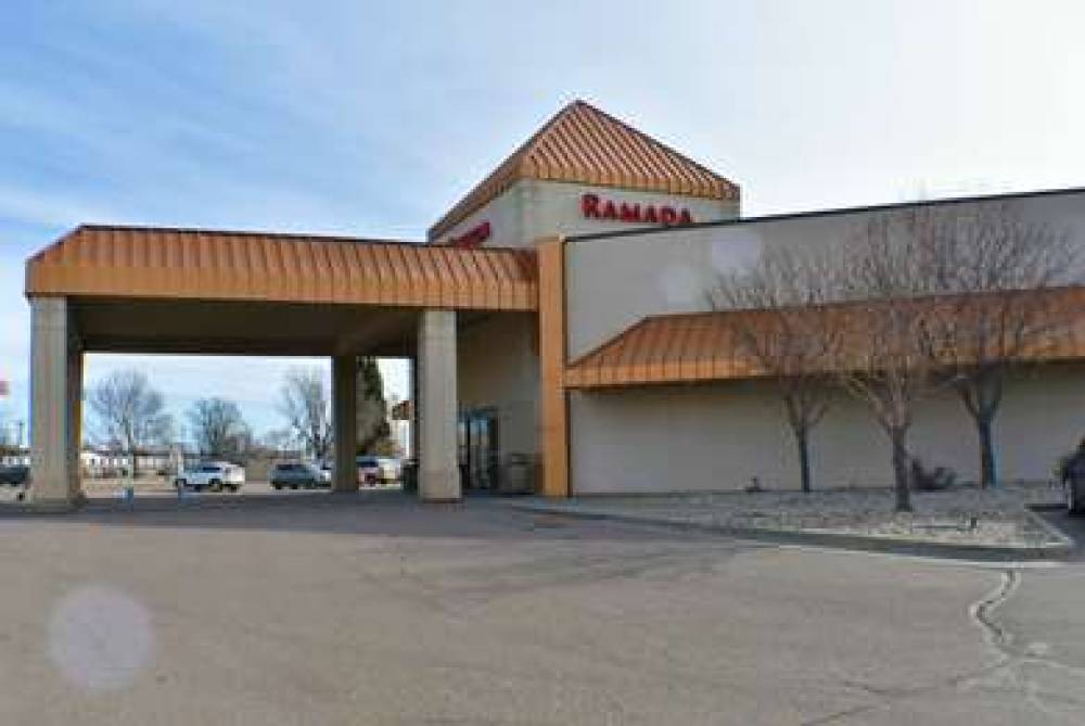 Ramada By Wyndham Sioux Falls Airport-Waterpark & Event Ctr 2