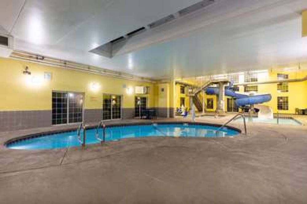 Ramada By Wyndham Spokane Airport 8