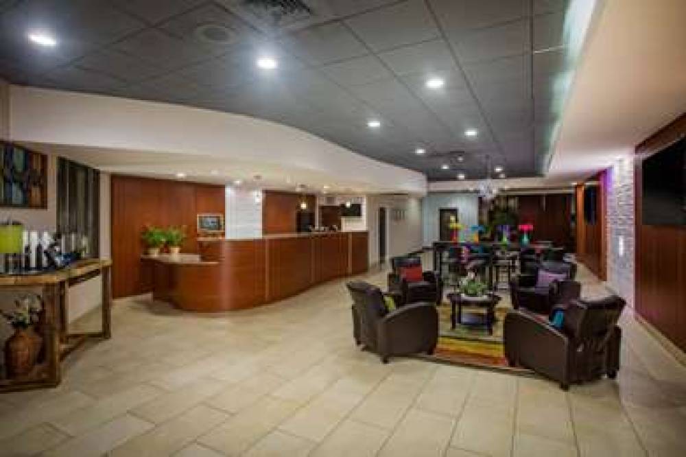 Ramada By Wyndham Statesville 5