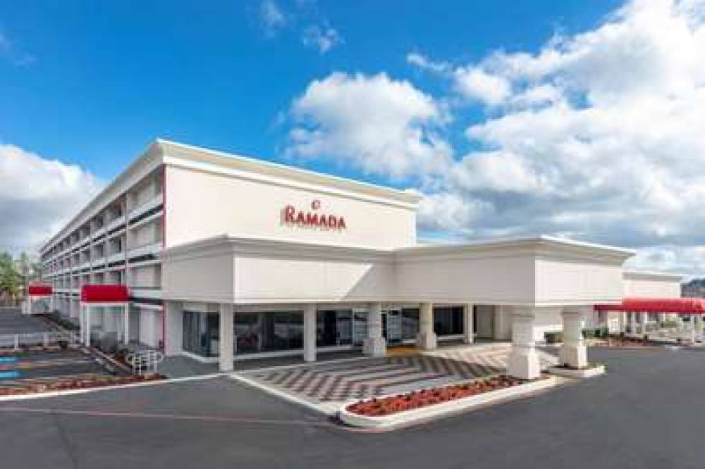 RAMADA BY WYNDHAM TEXARKANA 2