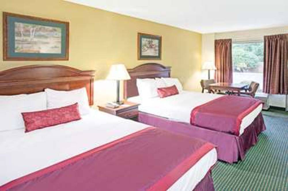 Ramada By Wyndham Walterboro 8