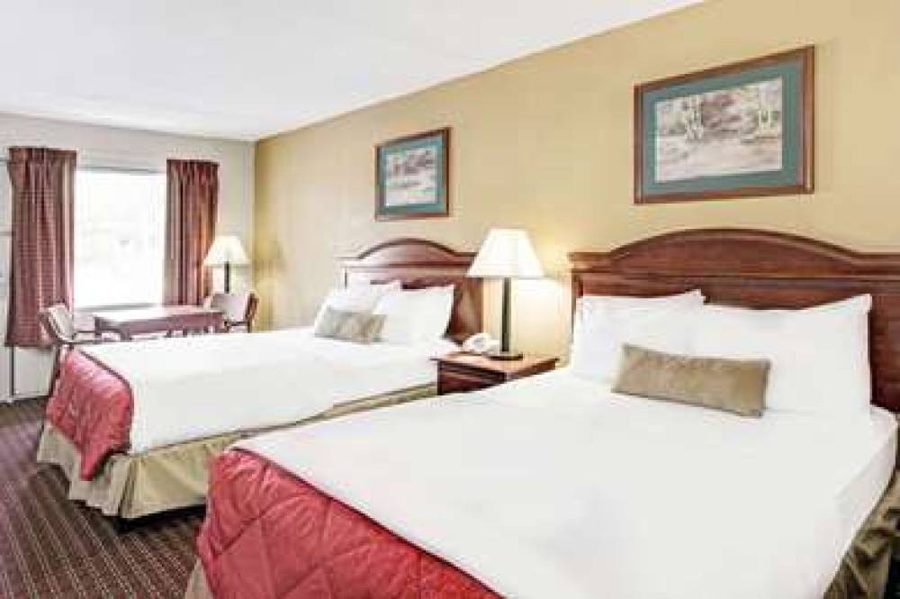 Ramada By Wyndham Walterboro 5