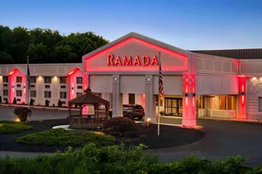 Ramada By Wyndham Whitehall/Allentown 3