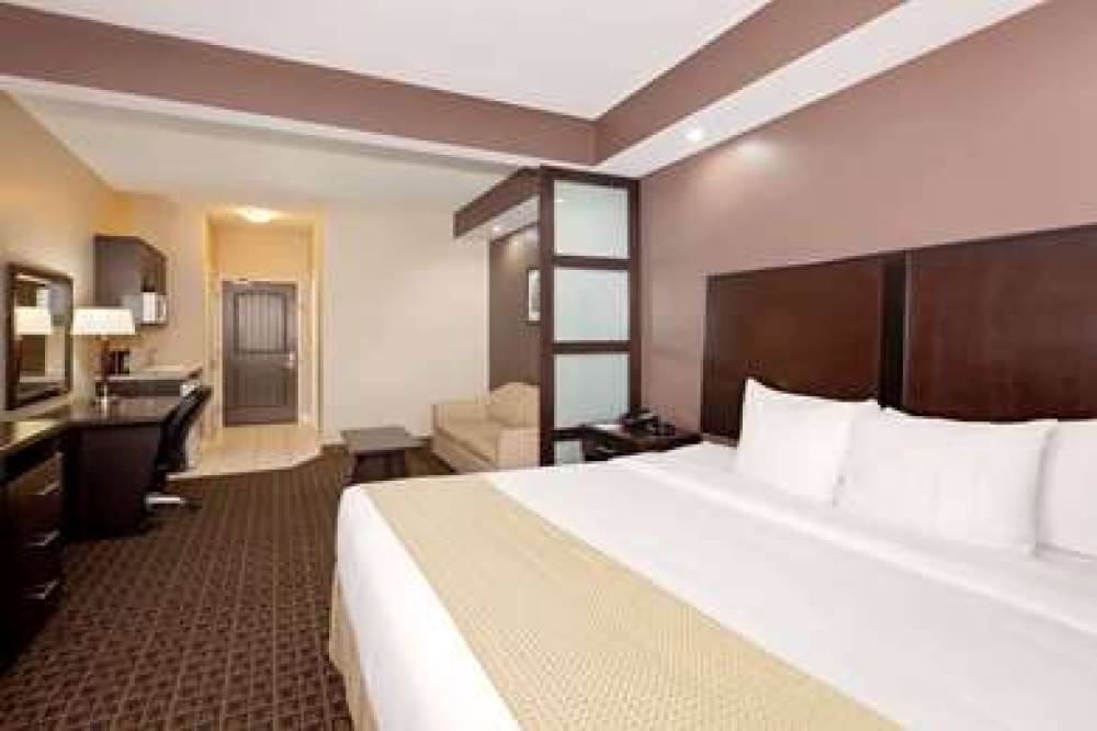 Ramada Cold Lake 5