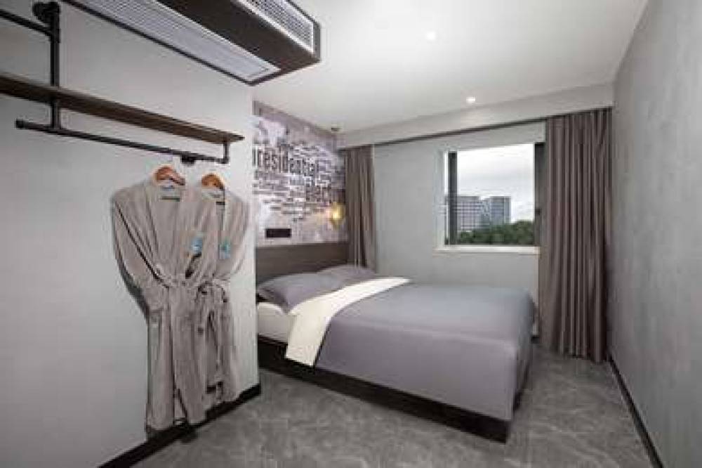 RAMADA ENCORE GUIYANG SHUANGLONG 6