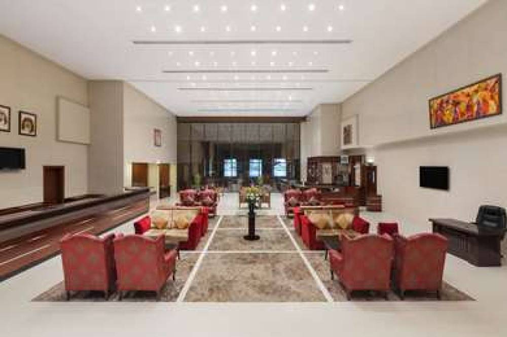 Ramada Hotel And Suites Ajman 2