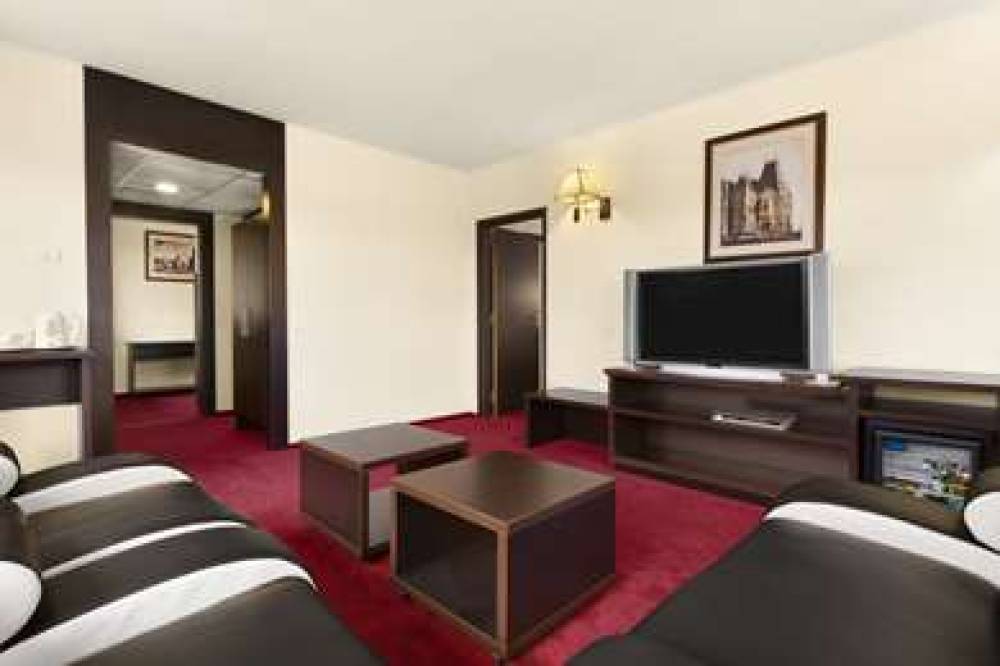 Ramada Iasi City Centre 8