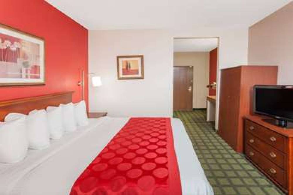 Ramada Limited Decatur 5