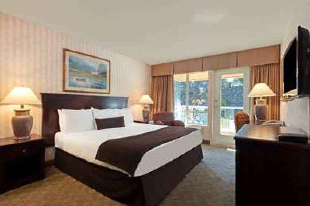 Ramada Limited Vancouver Airport 7