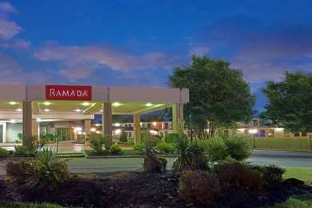 Ramada Louisville North 1