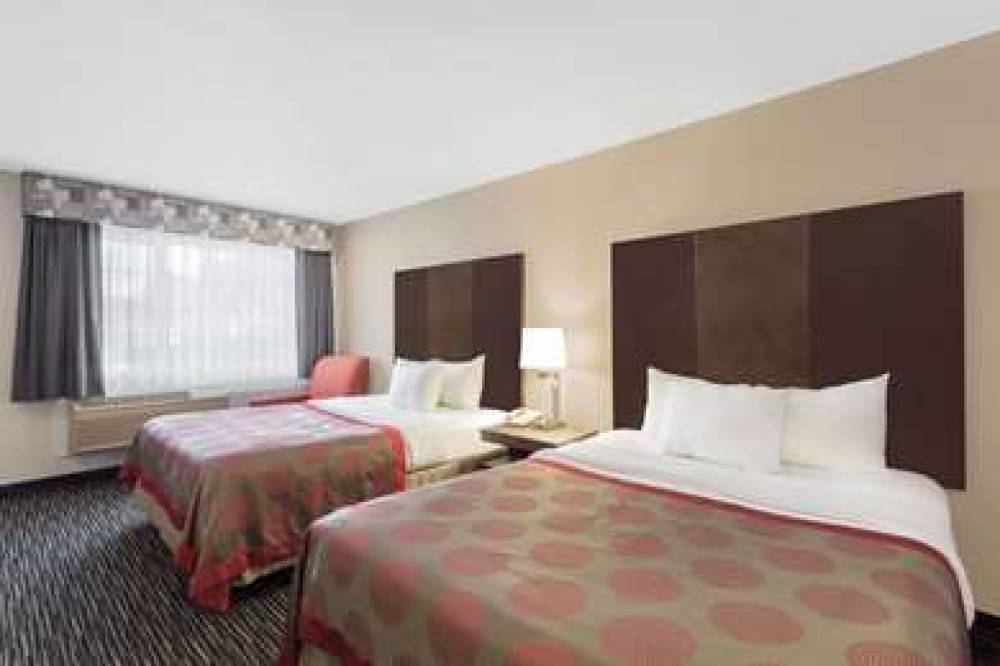 Ramada Monterey 5