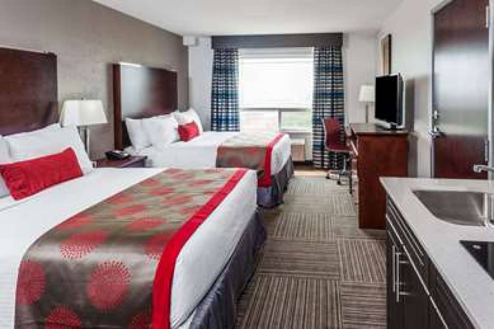 RAMADA MOOSE JAW 4