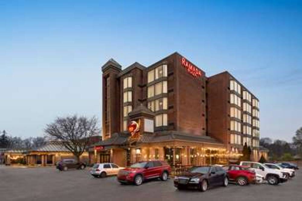 RAMADA PLAZA NIAGARA FALLS 2