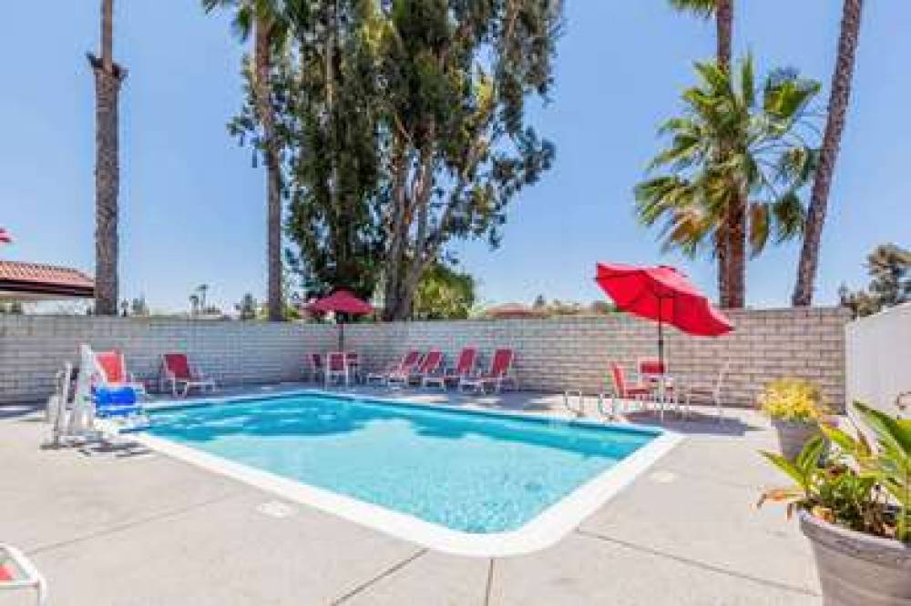 Ramada Poway 6