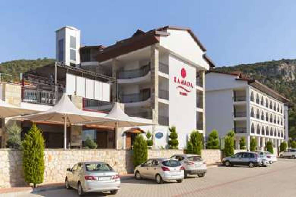 Ramada Resort Akbuk