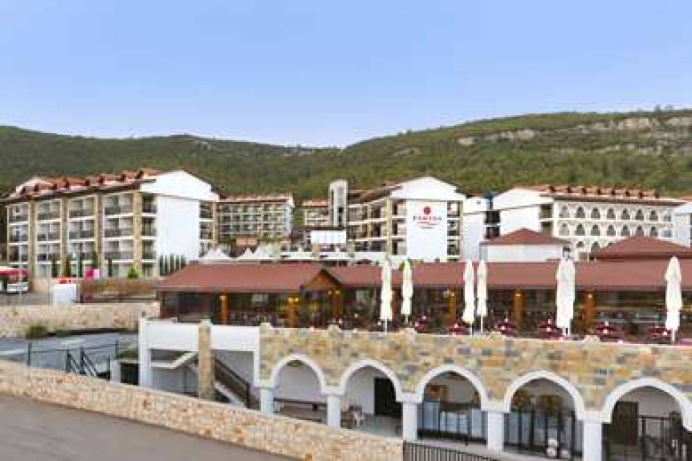 Ramada Resort Akbuk 1