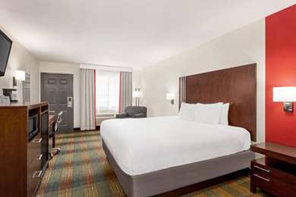 Ramada San Antonio/Near SeaWorld 10