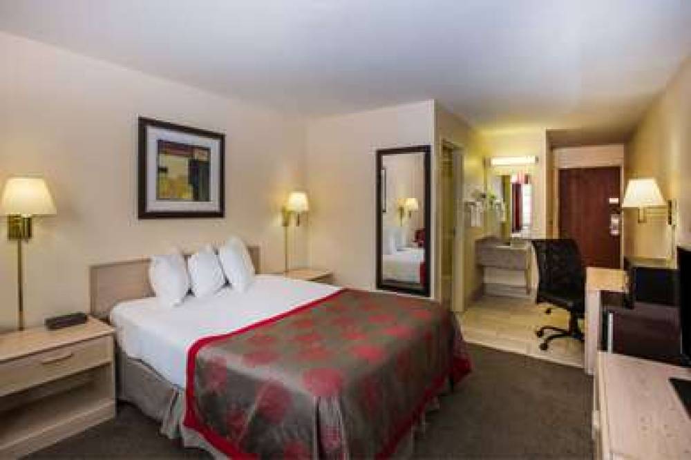 Ramada Sioux Falls 9