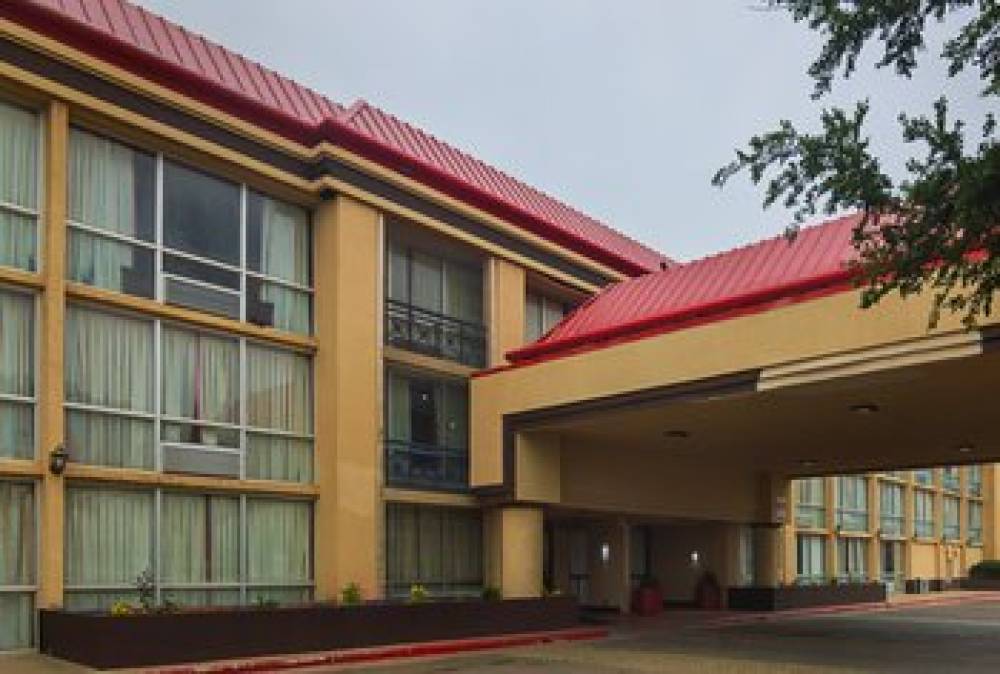 Red Roof Conference Center Lubbock 3