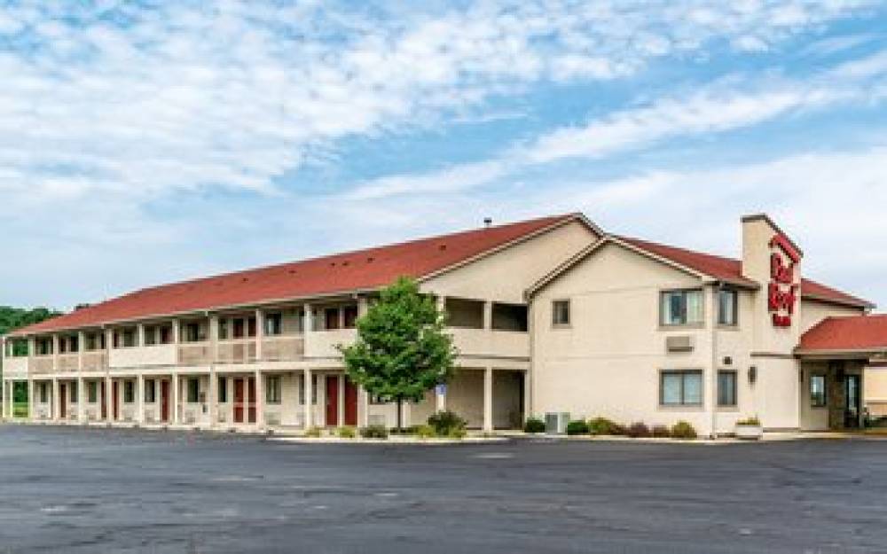 Red Roof Inn Columbus - Taylorsville  3