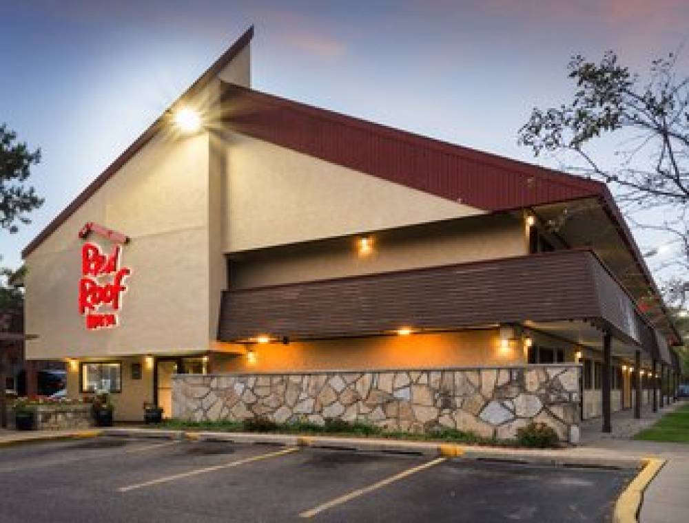 Red Roof Inn Grand Rapids  4