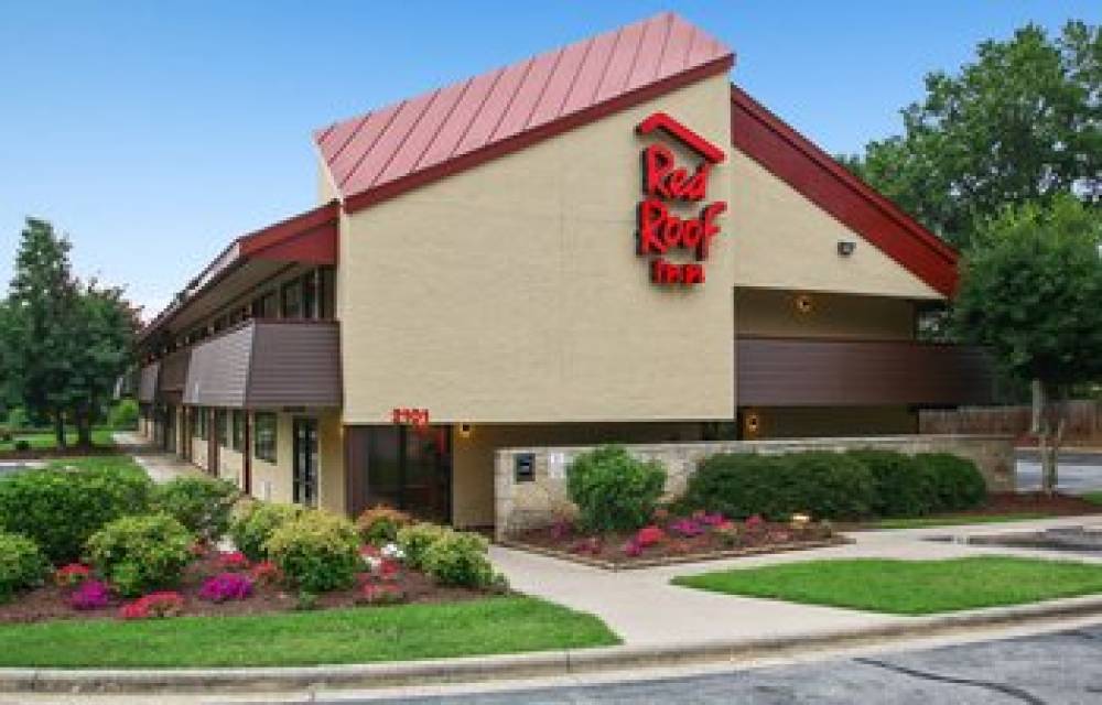 Red Roof Inn Greensboro Coliseum  1