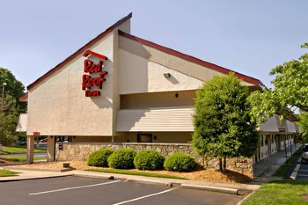 Red Roof Inn Greensboro Coliseum  2