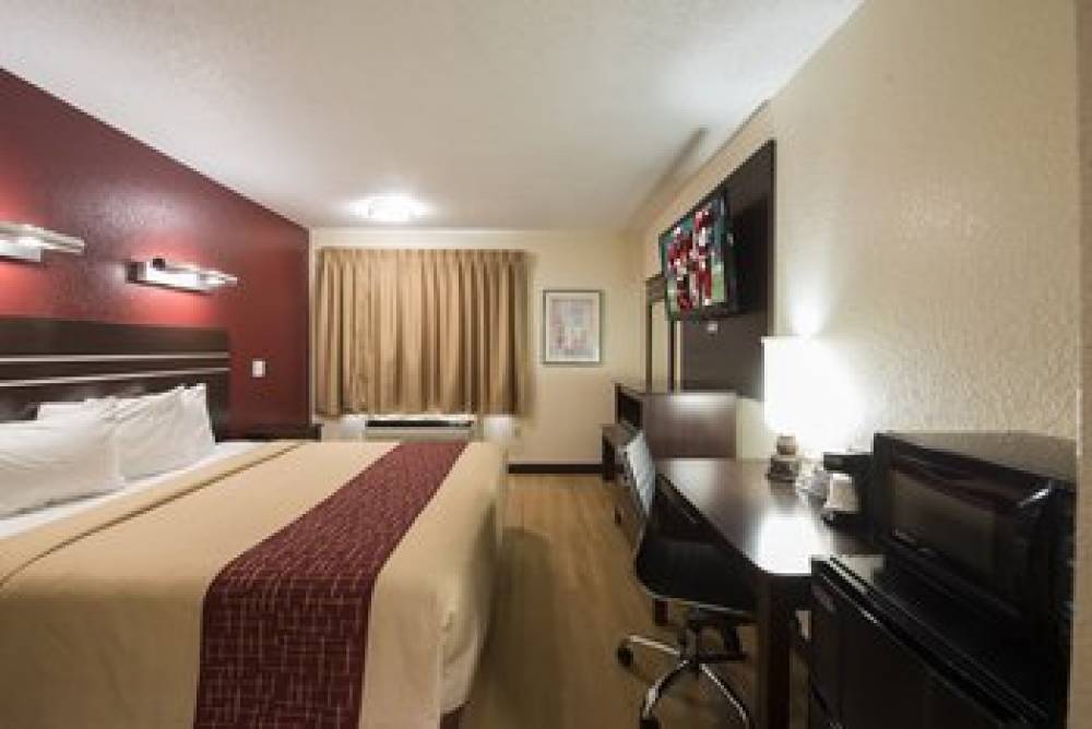 Red Roof Inn Houston - Brookhollow  7