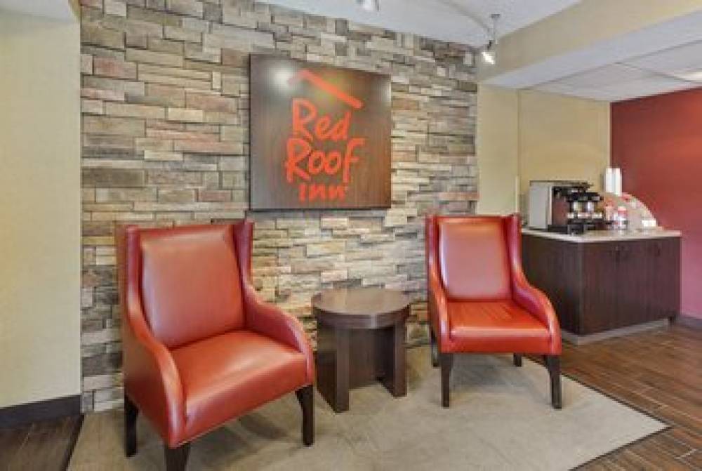 Red Roof Inn Huntington  5