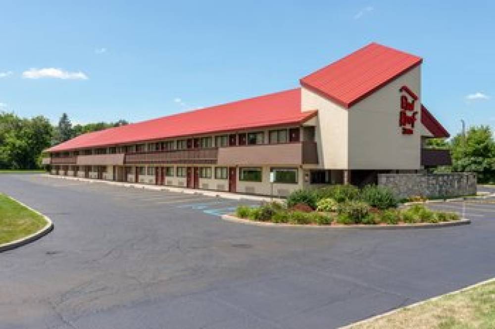 Red Roof Inn Kalamazoo East  2