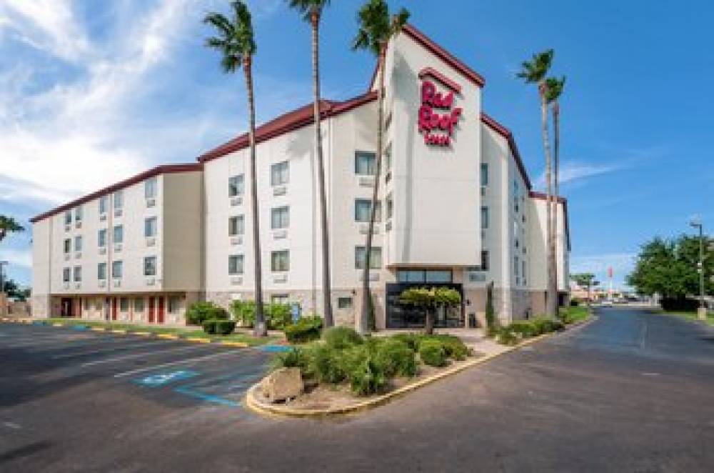 Red Roof Inn Laredo  1