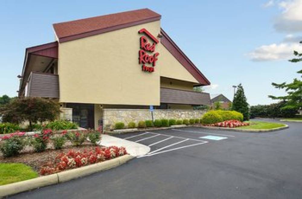 Red Roof Inn Louisville East - Hurstbourne  1