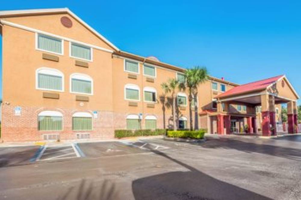 Red Roof Inn Ocala  1